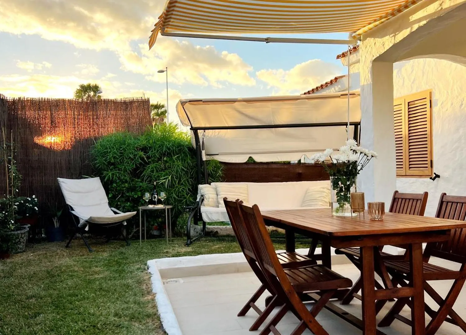 Apartment Buzzstays: 1-Bed Bungalow, Garden, Near Yumbo & Beach Maspalomas